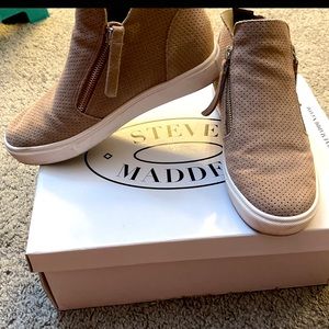 Steve Madden Sneakers